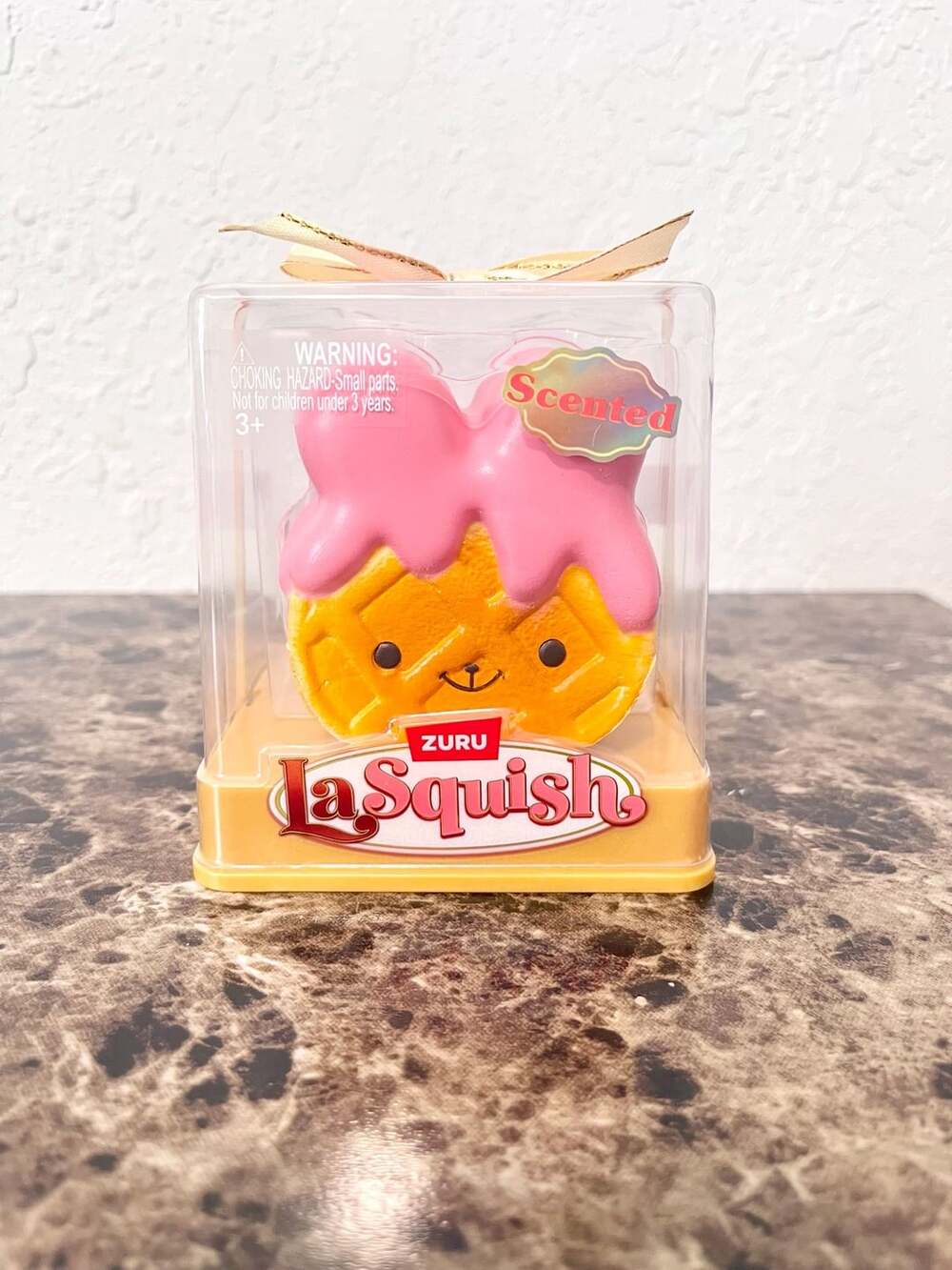 Zuru La Squish Waffle Bun Bun Scented Squishy Toy